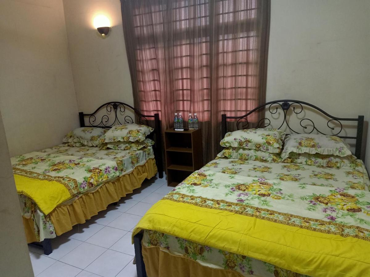 Homestay Roomstay Muar Srizahrani Eksteriør billede