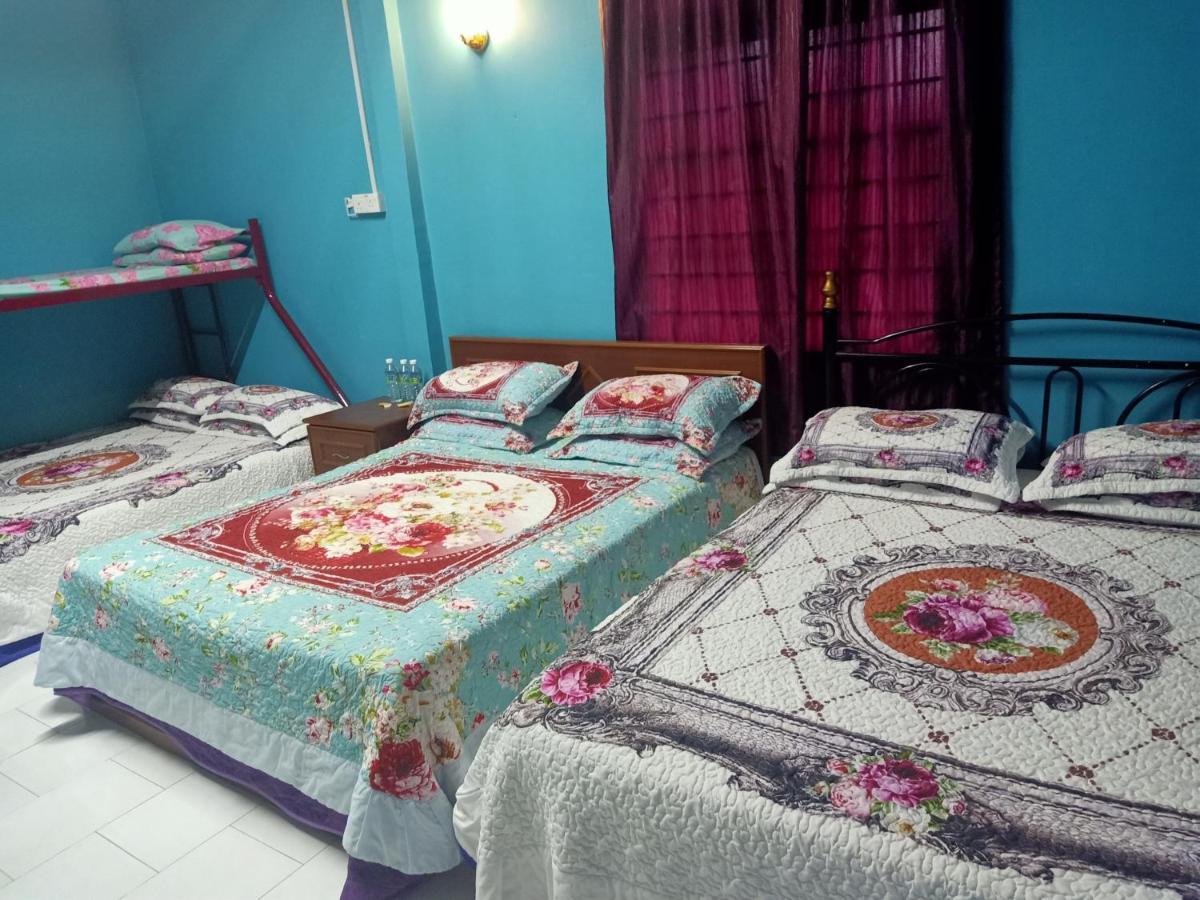 Homestay Roomstay Muar Srizahrani Eksteriør billede