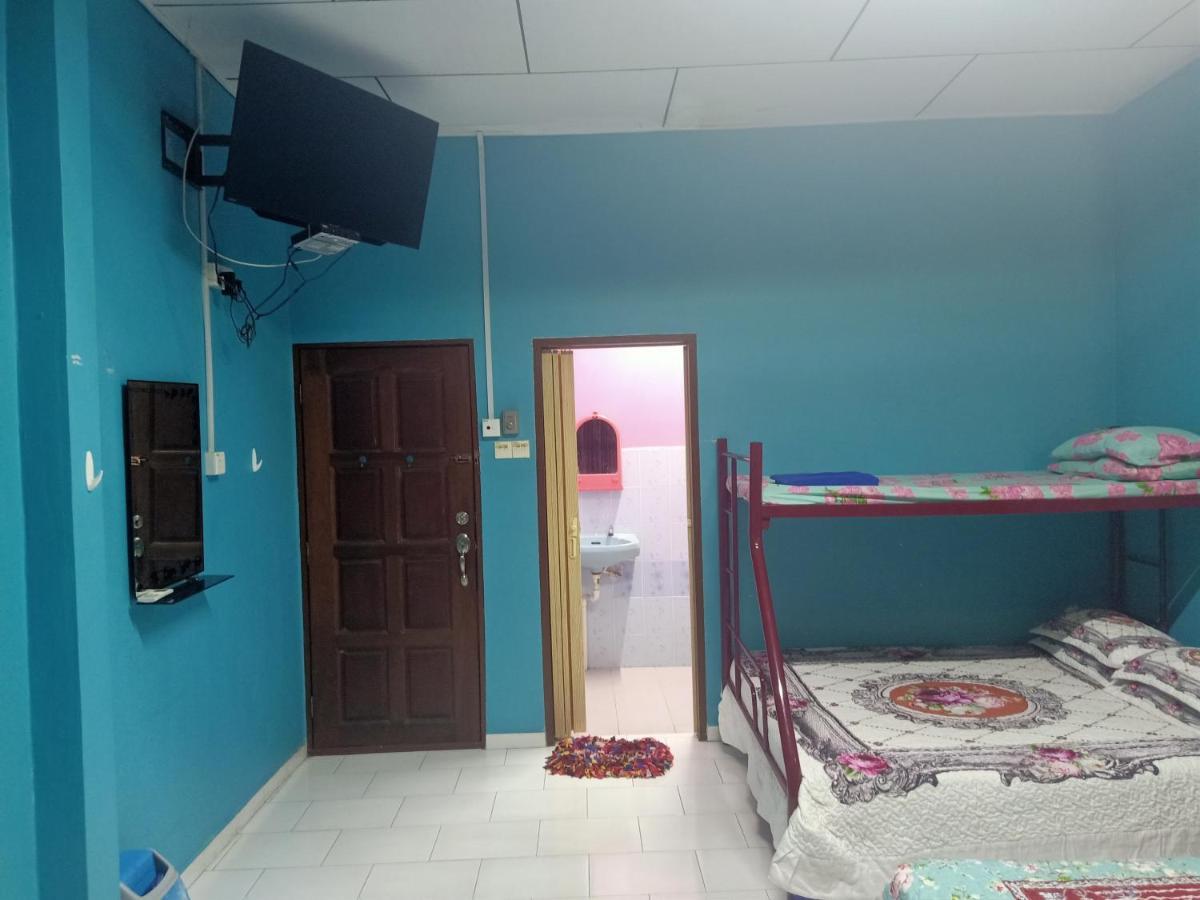 Homestay Roomstay Muar Srizahrani Eksteriør billede