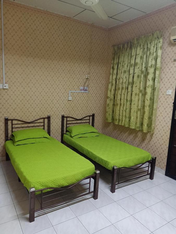 Homestay Roomstay Muar Srizahrani Eksteriør billede